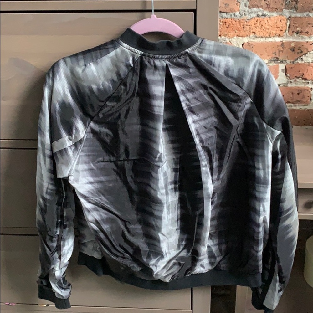 Nike Track Jacket - Picture 2 of 5